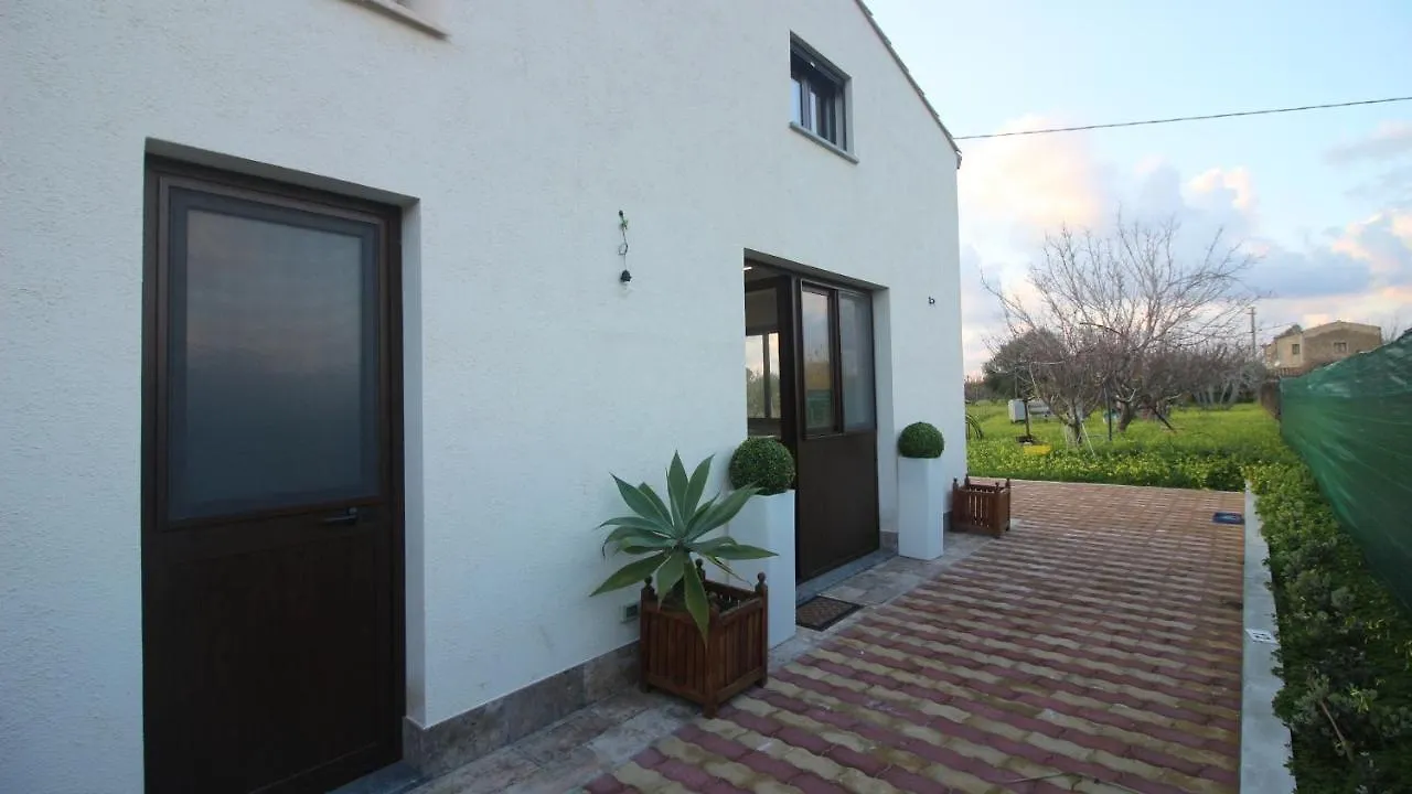 Casa Tre Noci Villa Lascari Holiday home